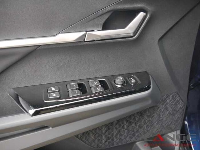 SsangYong Torres Petrol 1.5 2WD 6AT Quartz Navi Klimaautom SHZ Temp Tel. -Vorb. PDC Regense