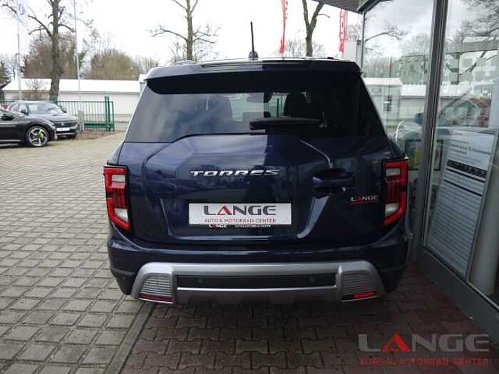 SsangYong Torres Petrol 1.5 2WD 6AT Quartz Navi Klimaautom SHZ Temp Tel. -Vorb. PDC Regense