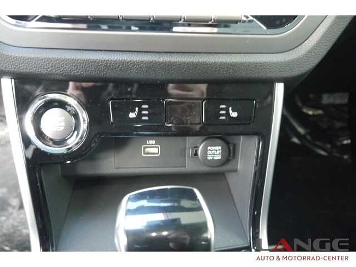 SsangYong Korando Bliss 1.5 AT Navi SHZ Temp Tel. -Vorb. PDC Regensensor Alu Klima BT eFH N