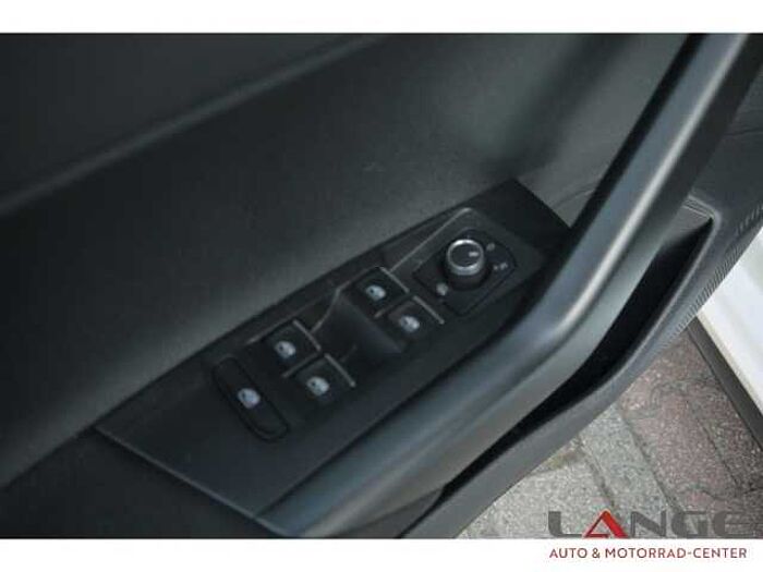 Volkswagen Polo VI 2.0 TSI GTi Soundsystem Fahrerprofil DAB Ambientebeleuchtung