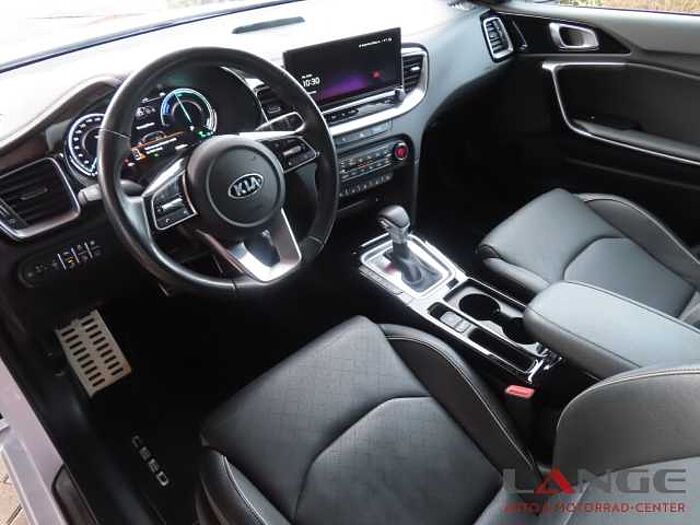 Kia Cee'd_sw 1.6 PHEV Platinum Edition Navi Leder Digitales Cockpit Soundsystem Ceed_sw