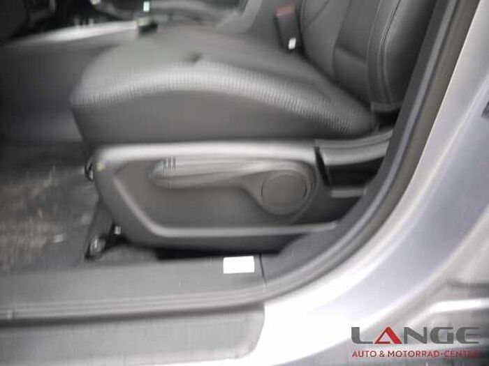 SsangYong Tivoli Grand Black Line 4x2 Automatik Navi Klimaautom SHZ Tel. -Vorb. PDC Regense