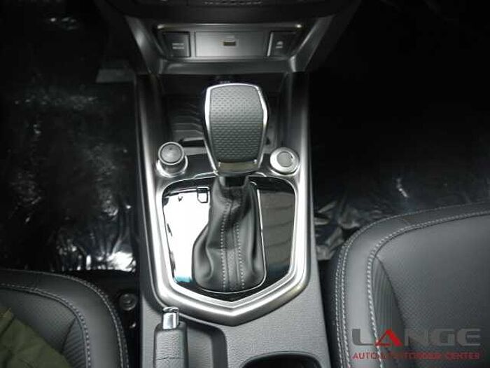 SsangYong Tivoli Grand Black Line 4x2 Automatik Navi Klimaautom SHZ Tel. -Vorb. PDC Regense