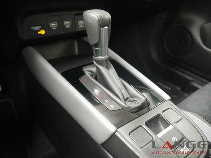 Honda Jazz 1.5 i-MMD Hybrid Advance Sport SHZ Temp Tel. -Vorb. PDC Regensensor Alu BT L