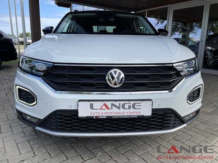 Volkswagen T-Roc Basis 1.5 DSG Style DAB Spurhalteass. Notbremsass. Tel.-Vorb. Berganfahras