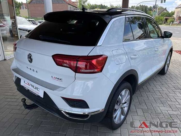 Volkswagen T-Roc Basis 1.5 DSG Style DAB Spurhalteass. Notbremsass. Tel.-Vorb. Berganfahras